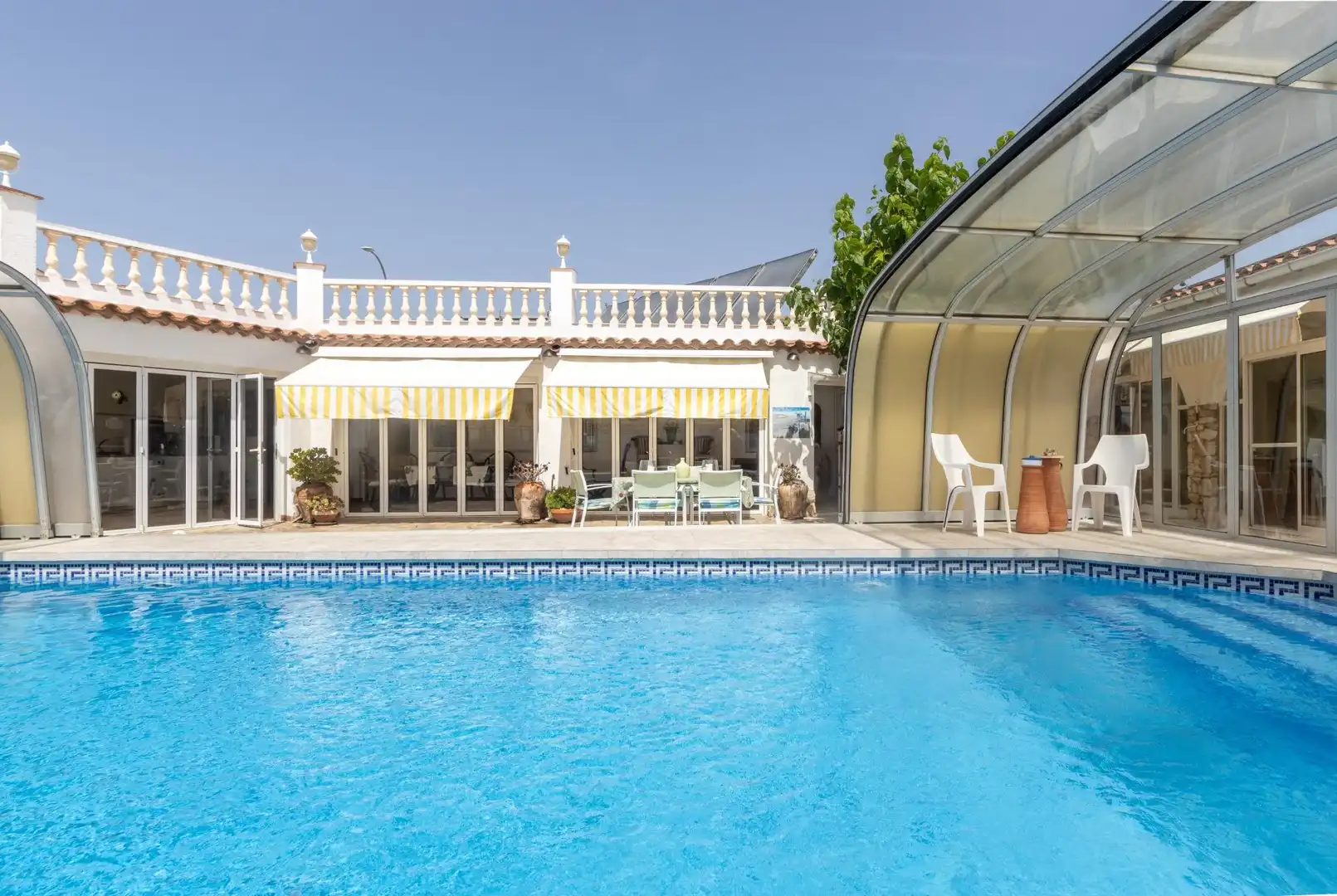 Villa mit Pool zum Verkauf in Carrer JOSEP M DE SAGARRA DE