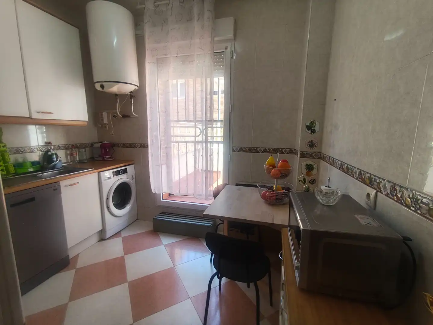 Kitchen of Flat for rent in Valmojado  with Air Conditioner, Heating and Private garden