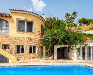 Vista exterior de Casa o xalet de lloguer en Altea amb Aire condicionat, Terrassa i Traster