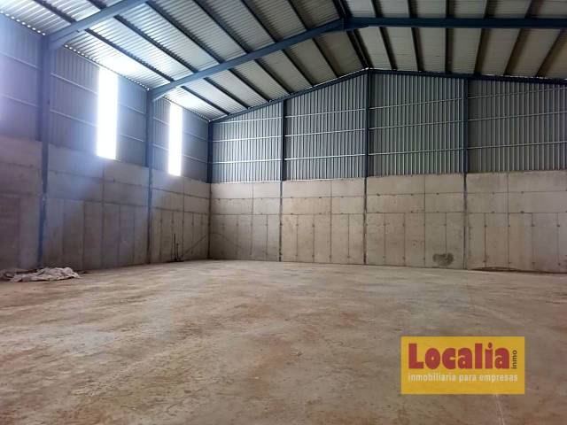Nave industrial en Alquiler en Amusco