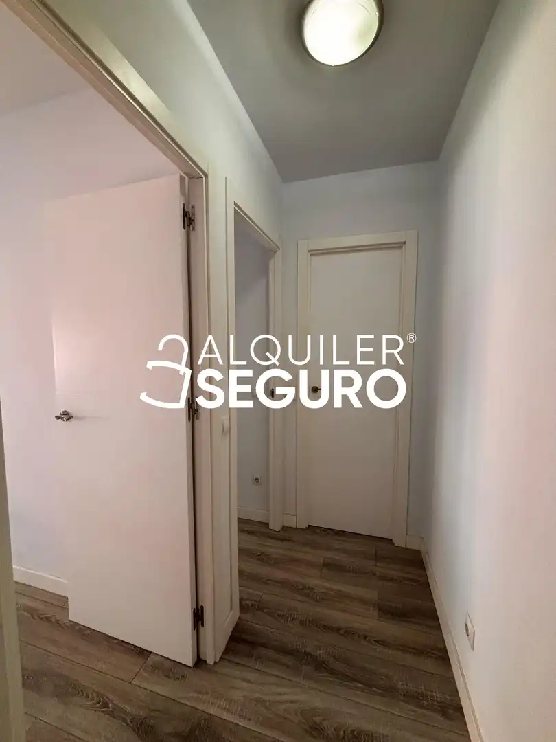 Schlafzimmer von Wohnung zur Miete in Madrid mit Heizung und Terrasse