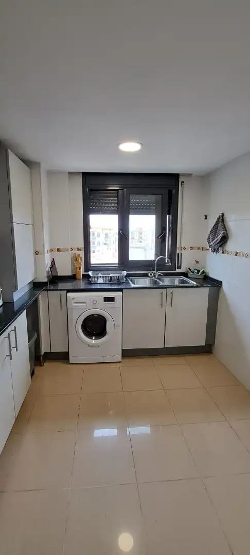 Cuina de Àtic en venda en Deltebre amb Aire condicionat, Terrassa i Moblat
