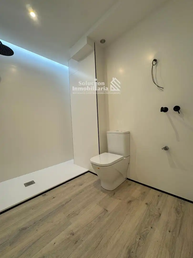 Baño de Piso en venta en Salamanca con Calefacción y Amueblado