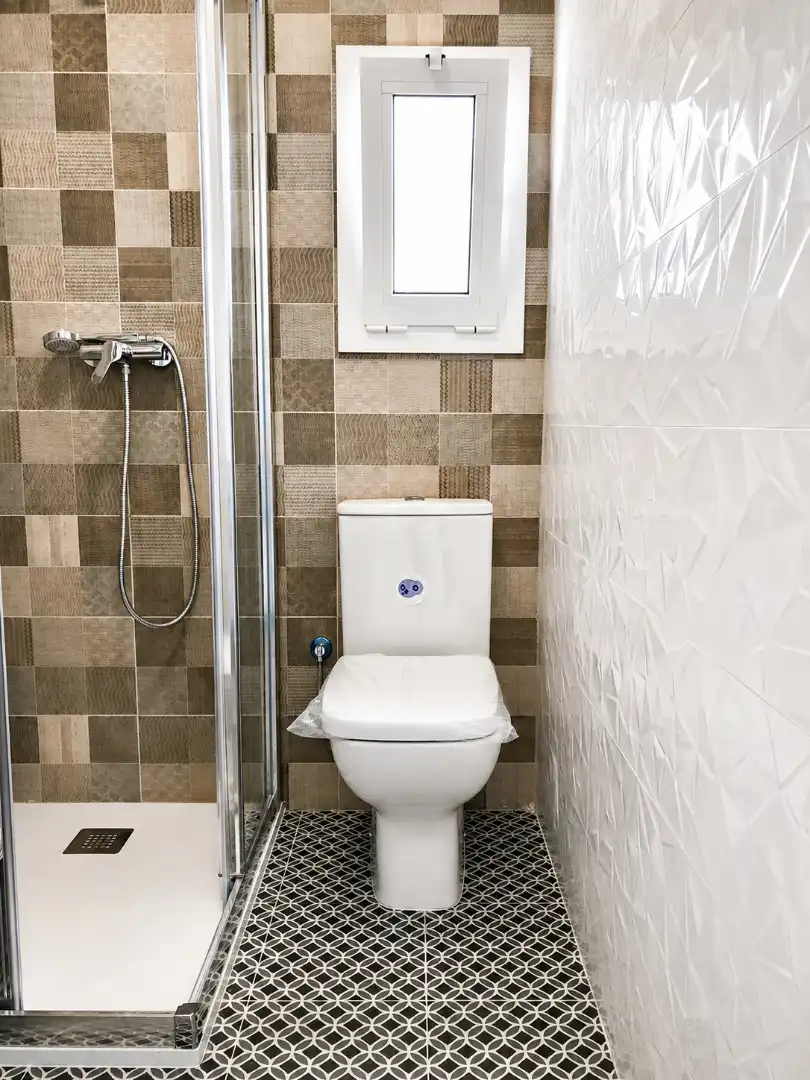 Baño de Ático en venta en Santa Coloma de Gramenet con Aire acondicionado, Parquet y Terraza