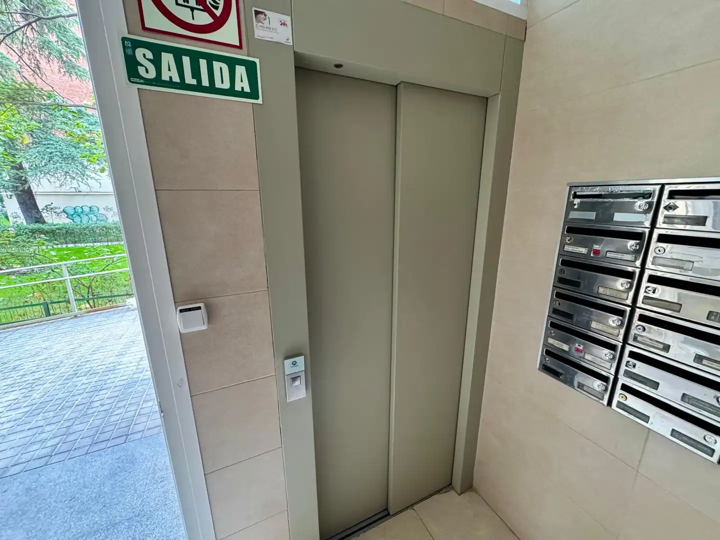Flat for sale in Madrid  with Air Conditioner, Heating and Terrace