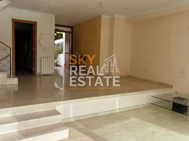 Casa a schiera con balcone in vendita a N/A