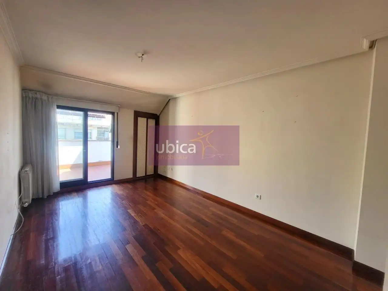 Living room of Attic for sale in Vigo   with Heating, Parquet flooring and Terrace