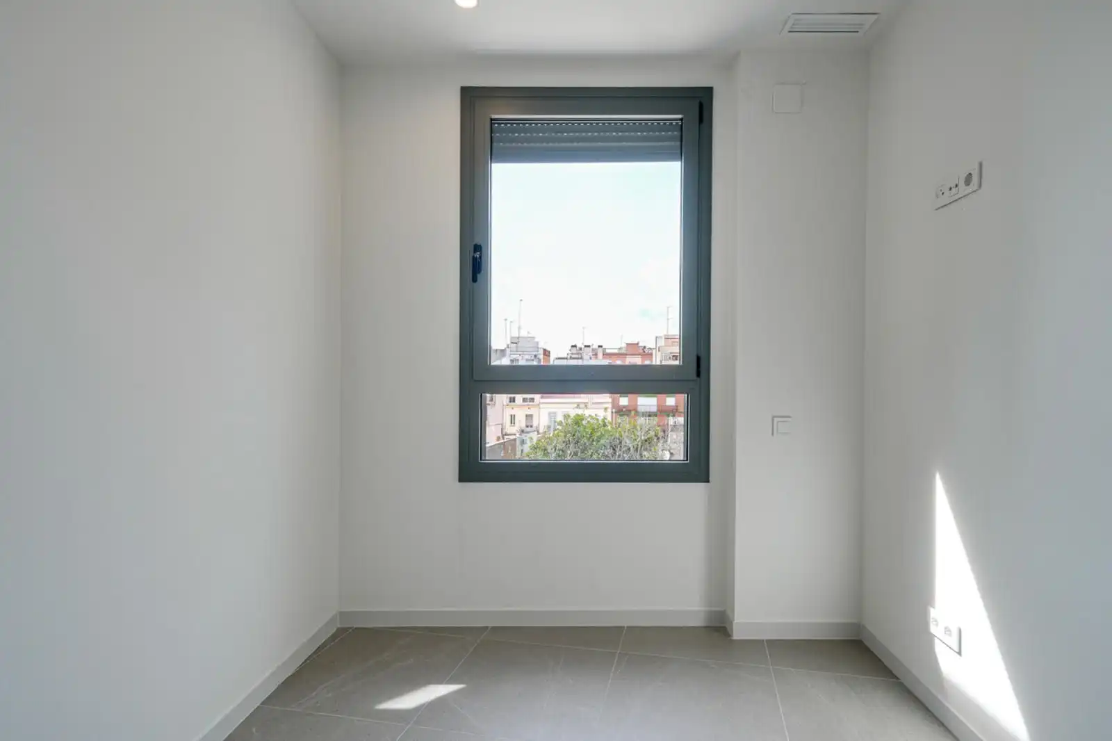 Habitación de Piso en venta en L'Hospitalet de Llobregat con Terraza