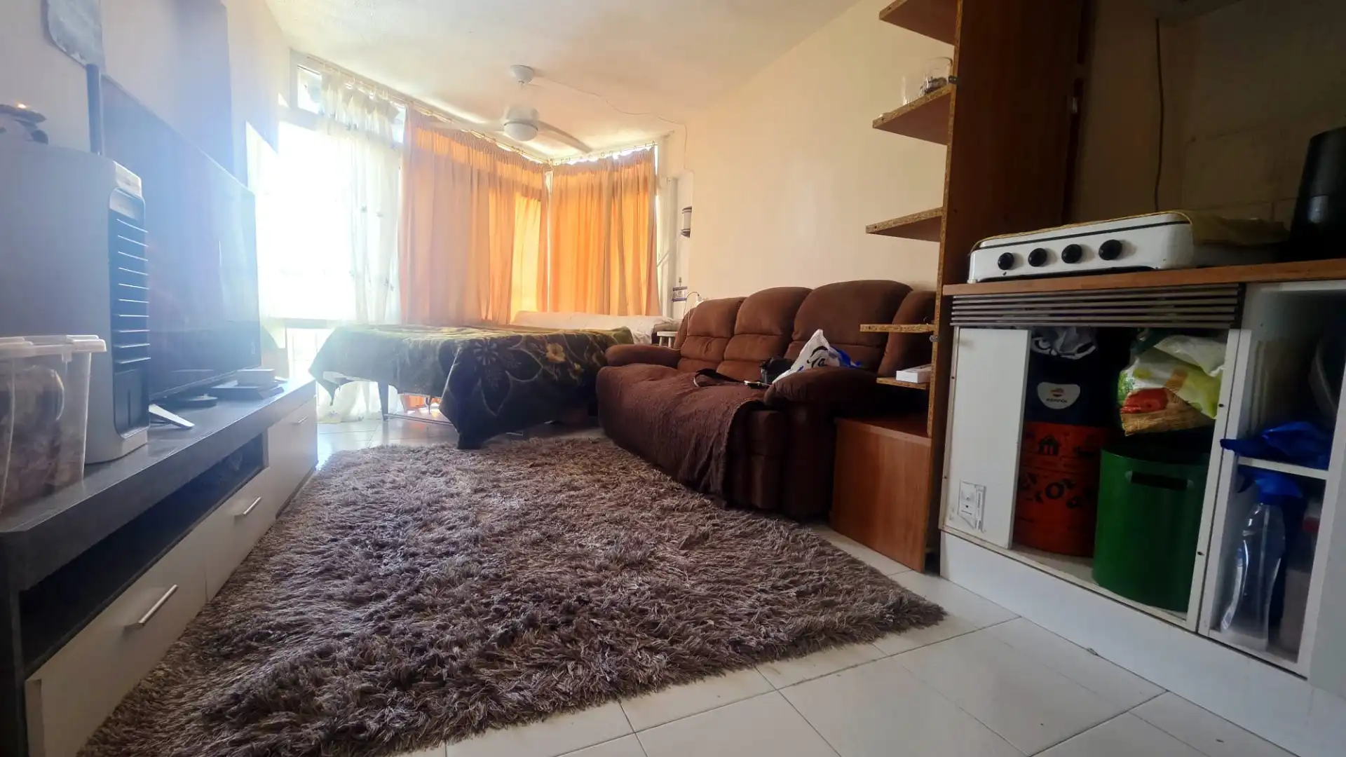 Sala de estar de Estudio en venta en Benalmádena con Piscina comunitaria