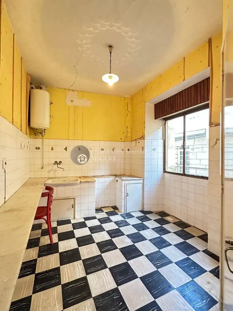 Flat with terrace for sale in Verín, imagen 2