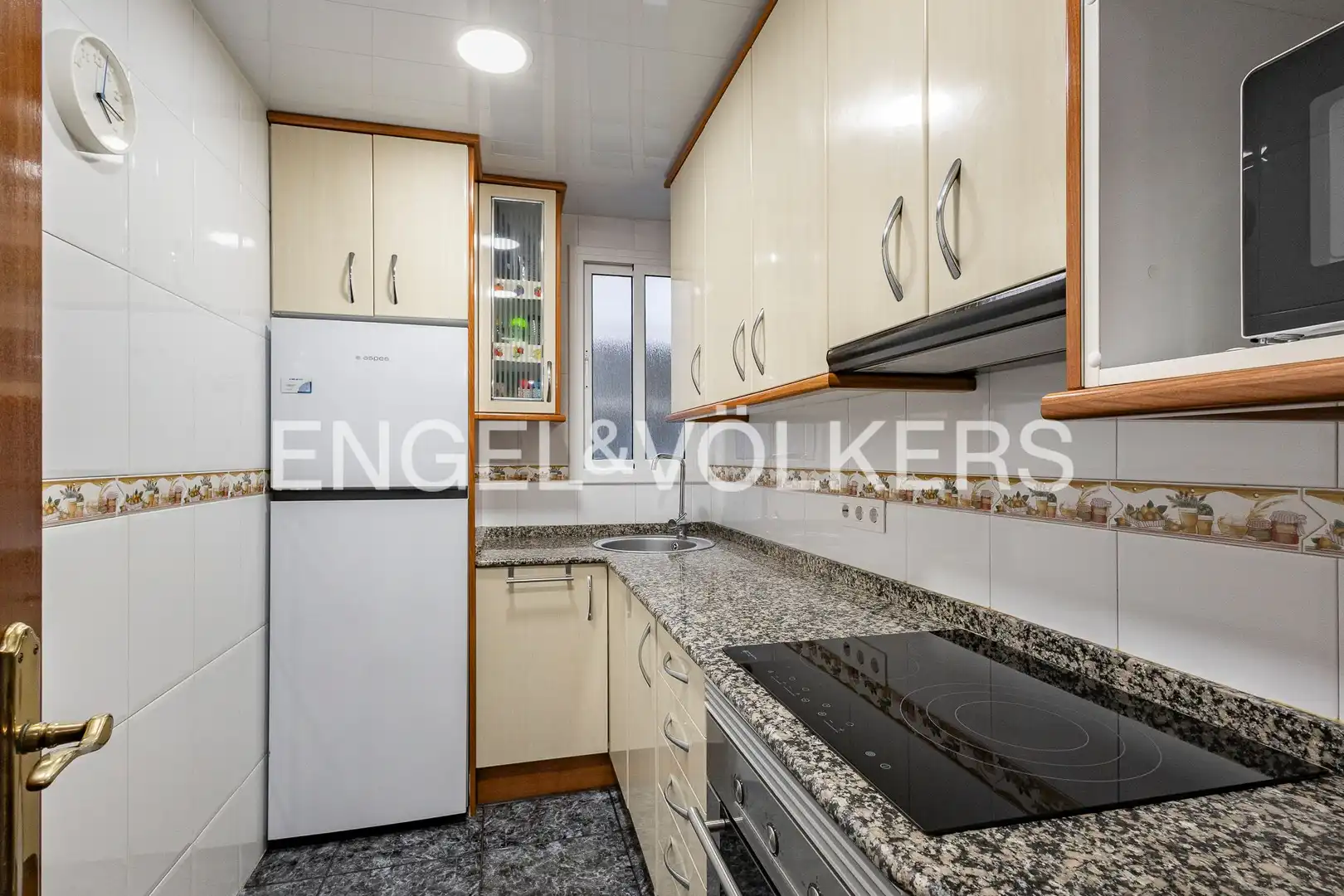 Cocina de Piso en venta en Esplugues de Llobregat con Calefacción y Terraza
