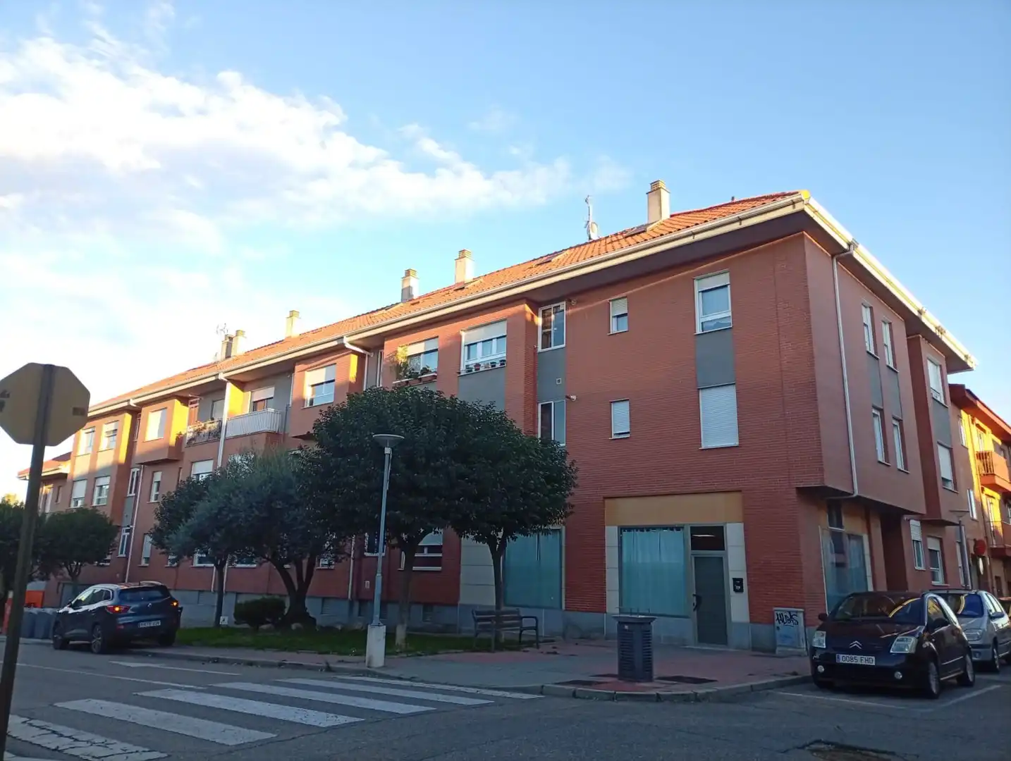 Exterior view of Commercial properties for sale in Arroyo de la Encomienda  with Air Conditioner