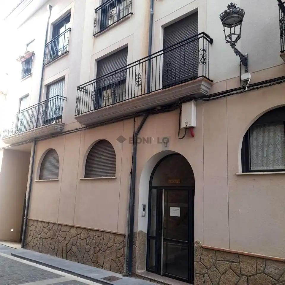 Exterior view of Flat for rent in La Puebla de Valverde  with Heating, Parquet flooring and Furnished