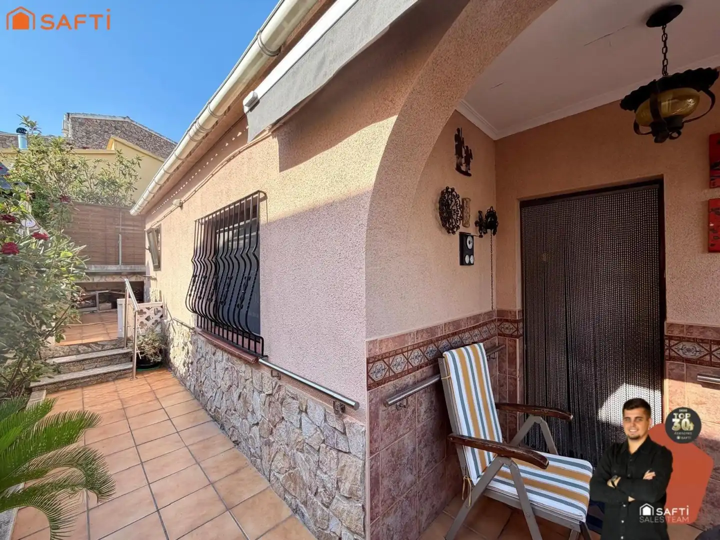 Vista exterior de Casa o chalet en venta en Pineda de Mar con Terraza y Balcón