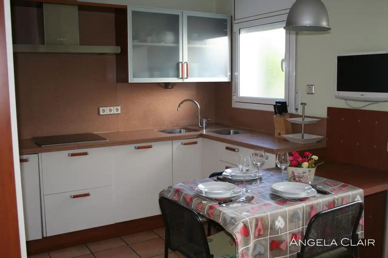 Kitchen of Flat for rent in Sitges  with Air Conditioner, Heating and Parquet flooring