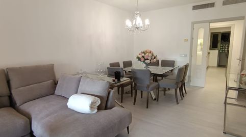 En Venta: Apartamento Moderno en la Urbanización Benatalaya, imatge 3
