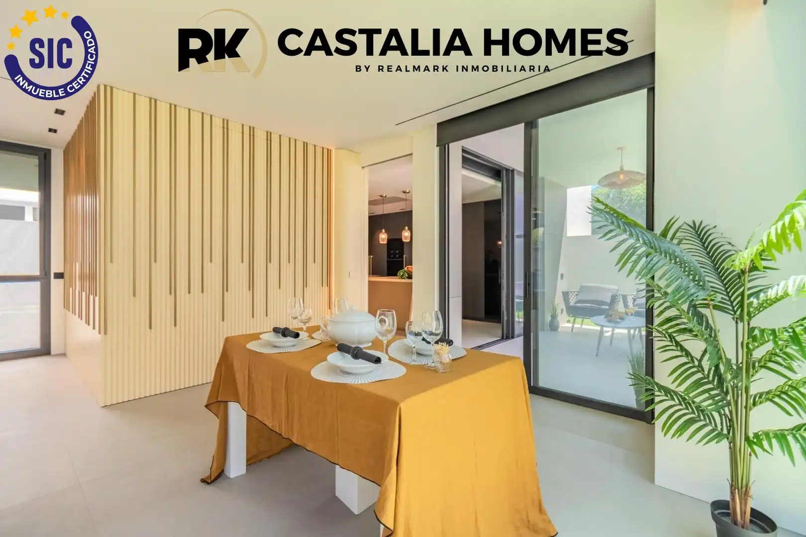 Menjador de Casa o xalet en venda en Castellón de la Plana / Castelló de la Plana amb Aire condicionat, Calefacció i Jardí privat