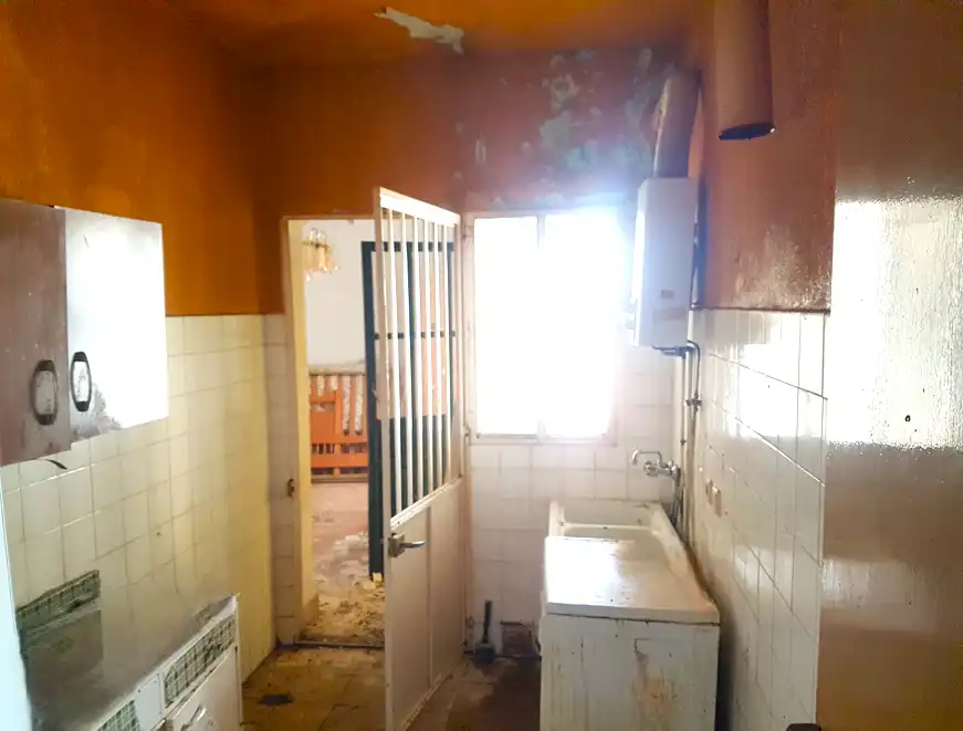 Casa adosada en venda a Constitucion, Hinojosas de Calatrava
