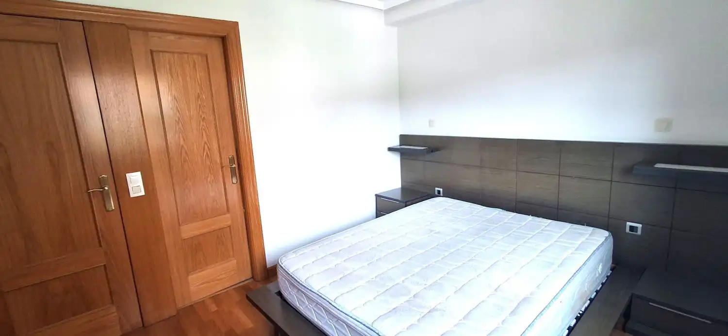 Bedroom of Flat for sale in Valladolid  with Heating and Parquet flooring