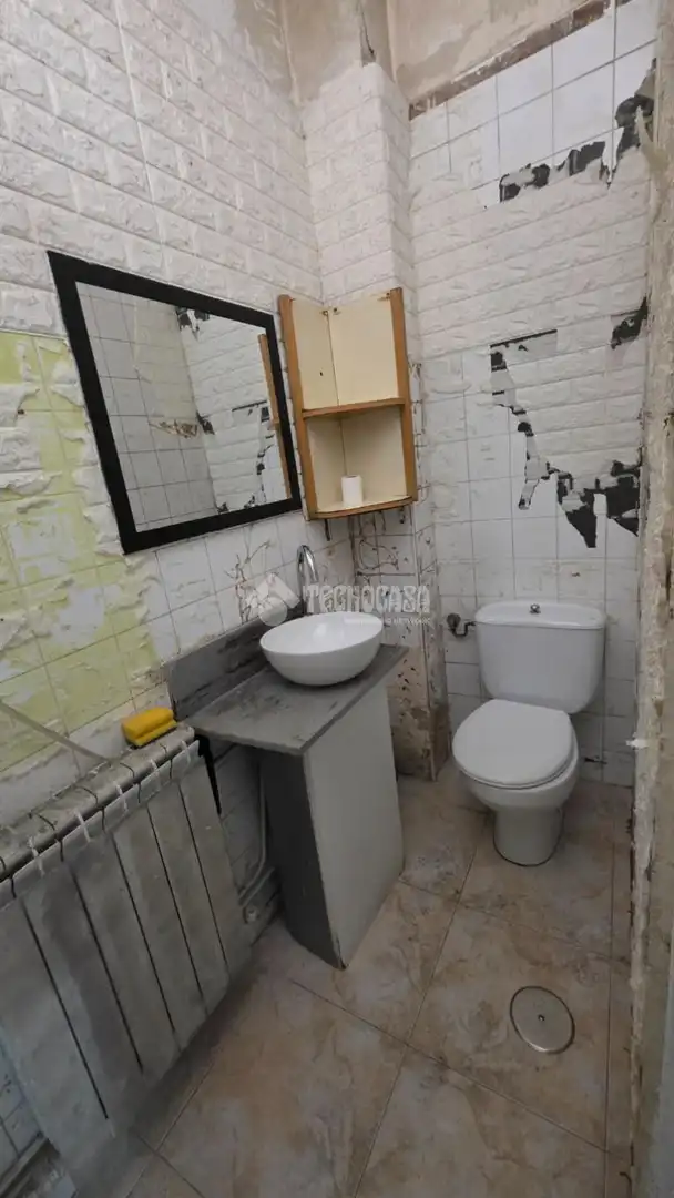 Baño de Local en venta en Madrid con Calefacción