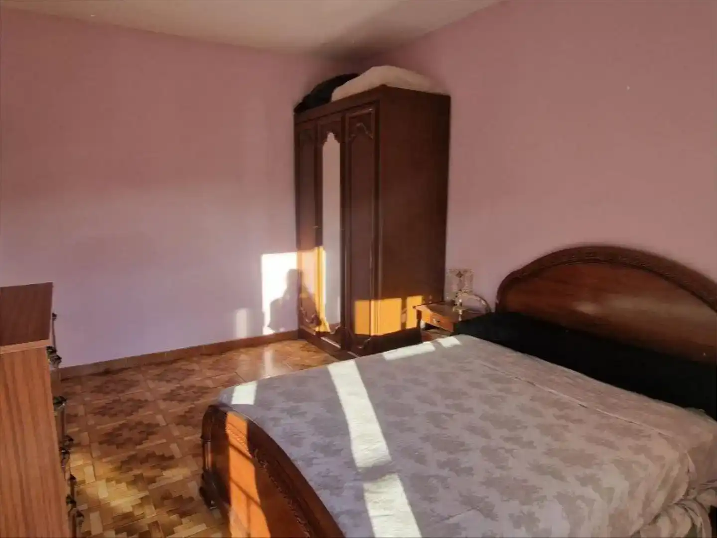 Dormitori de Casa o xalet en venda en Pinofranqueado amb Jardí privat, Traster i Moblat