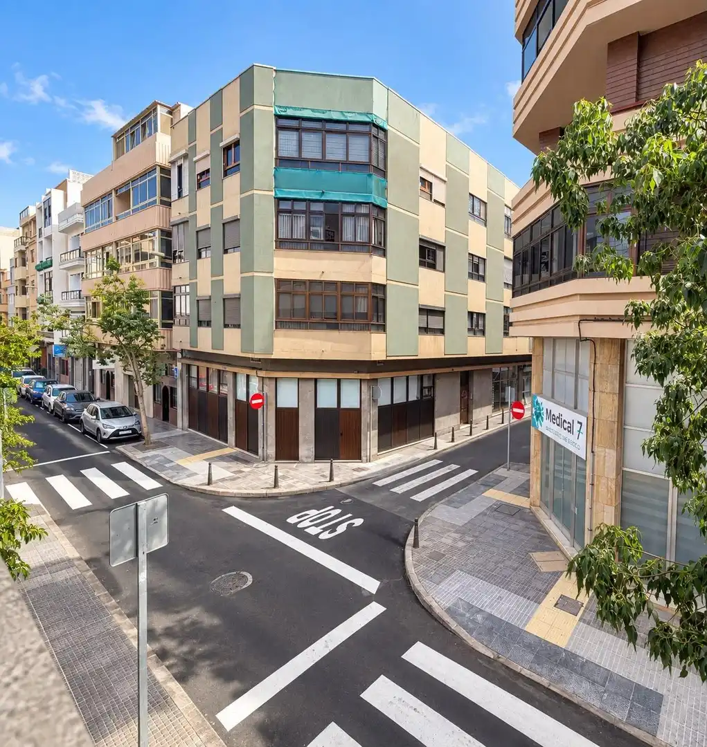 Vista exterior de Piso en venta en Centro