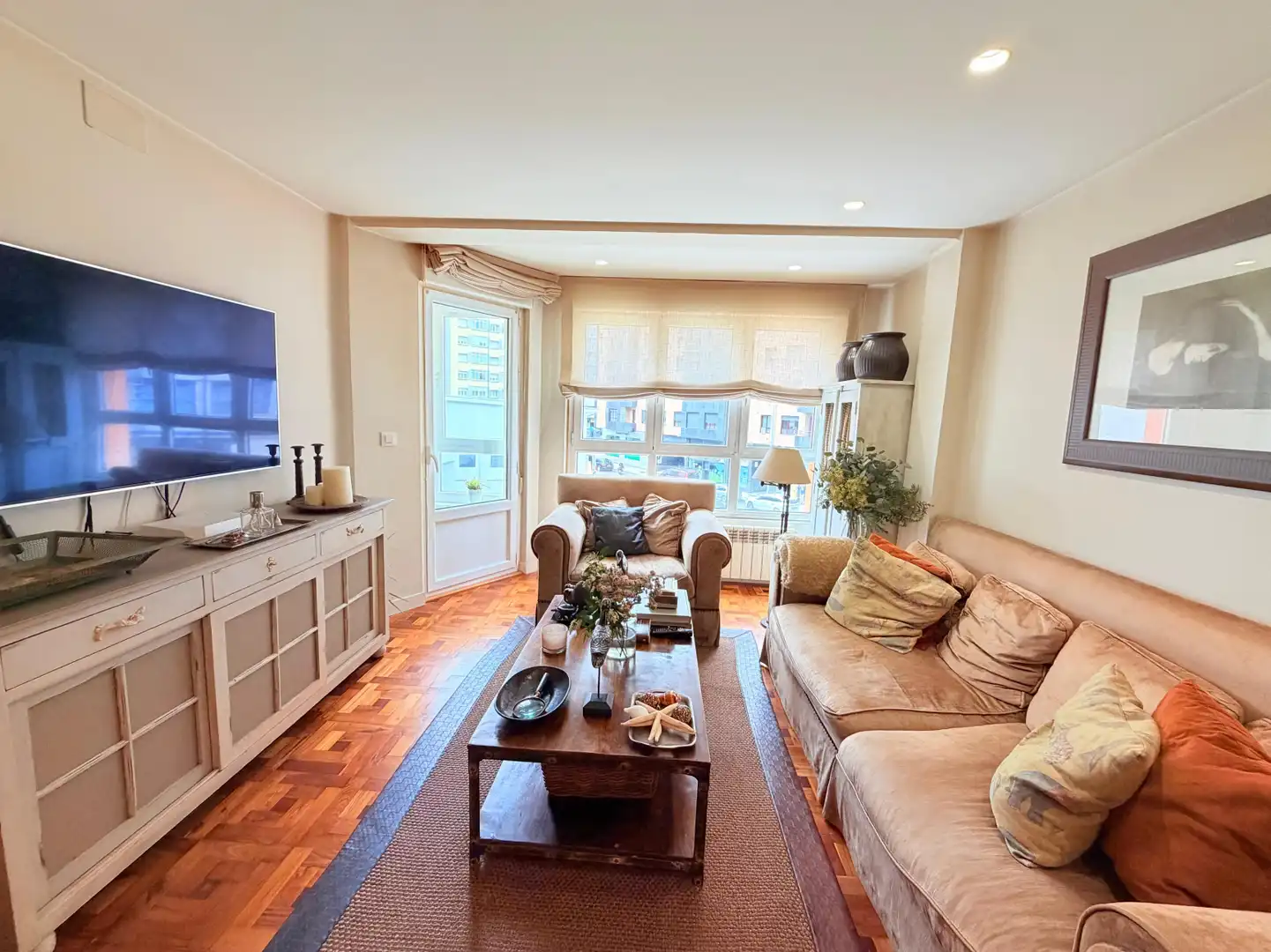 Wohnzimmer von Wohnung zum Verkauf in Avilés mit Heizung, Terrasse und Möbliert
