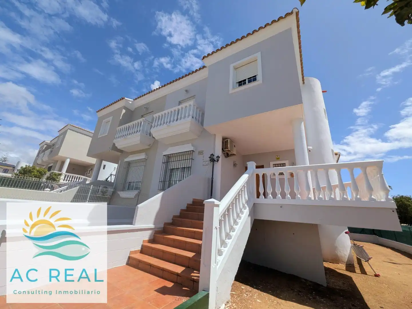 Vista exterior de Casa adosada en venta en Ayamonte con Aire acondicionado, Jardín privado y Terraza