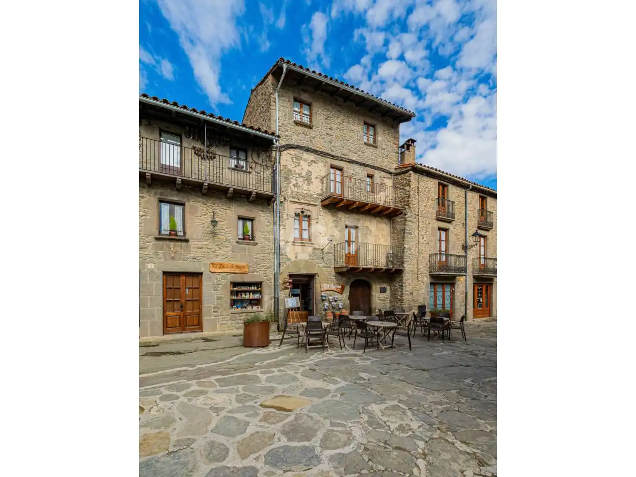 Vista exterior de Casa o chalet en venta en Rupit i Pruit con Calefacción y Terraza