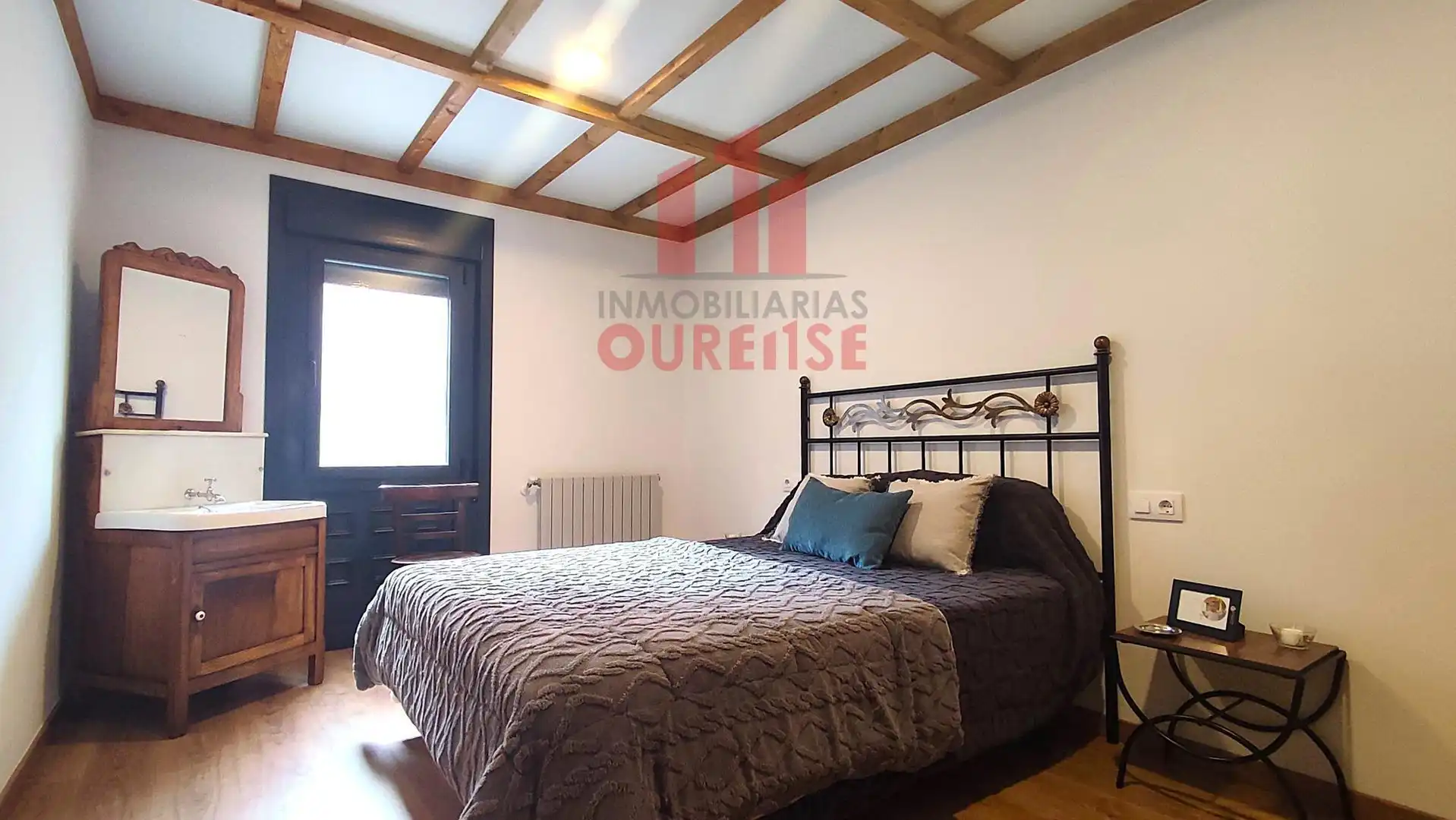 Dormitori de Casa o xalet en venda en Baños de Molgas amb Calefacció, Jardí privat i Moblat