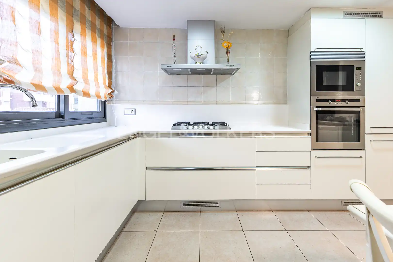 Cocina de Dúplex en venta en Arenys de Mar con Aire acondicionado, Calefacción y Parquet