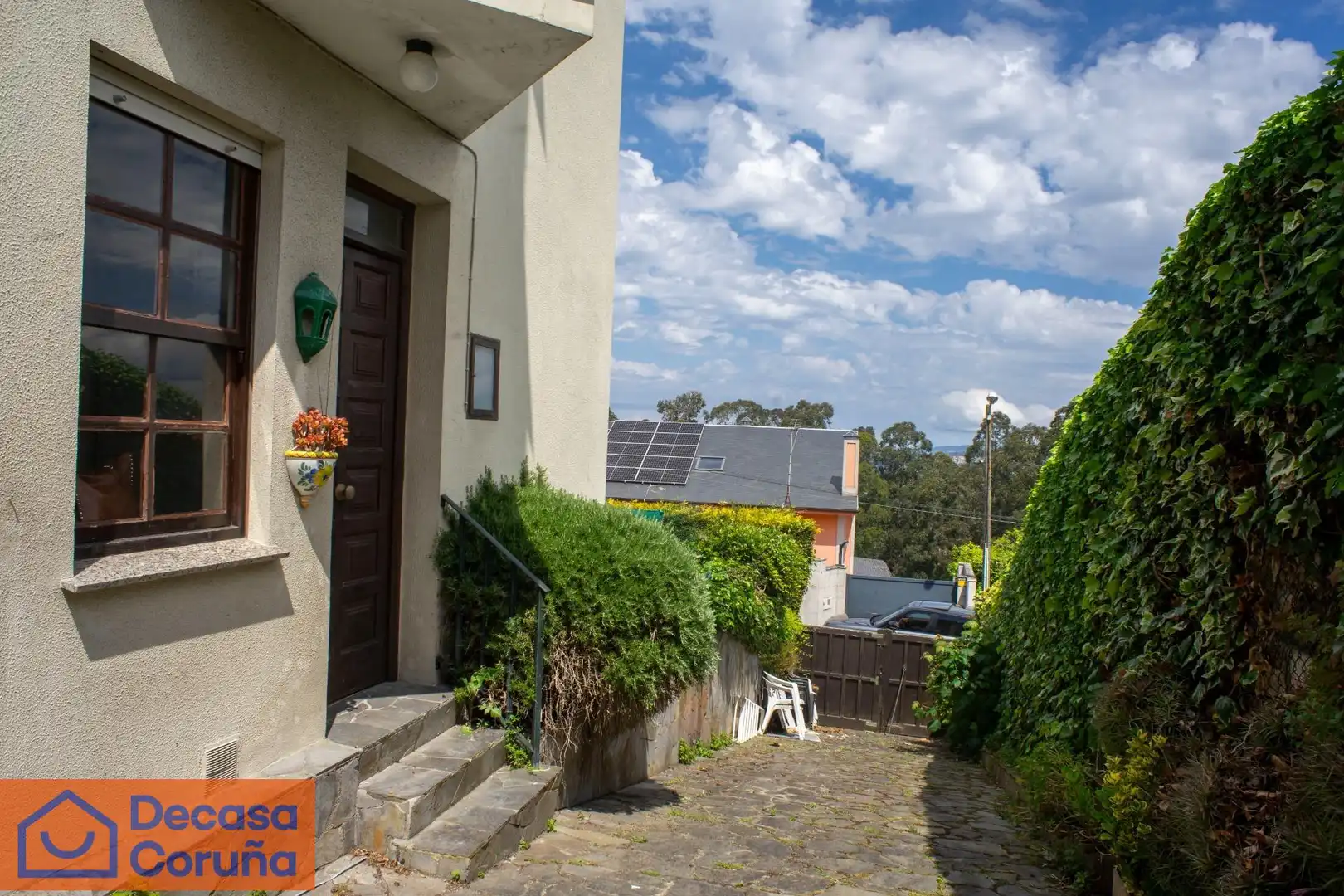 Vista exterior de Casa o chalet en venta en Oleiros con Calefacción, Jardín privado y Terraza
