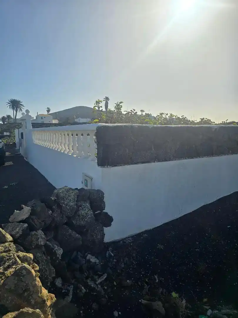 Exterior view of Houses for sale in Tías  with Air Conditioner, Private garden and Storage room
