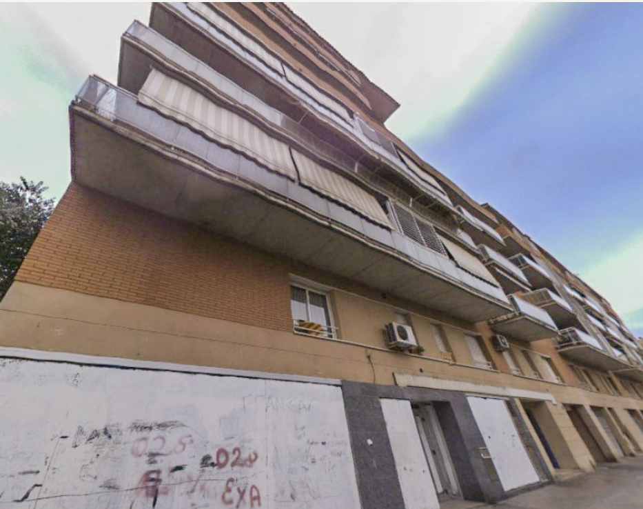 Vista exterior de Piso en venta en Manresa con Balcón