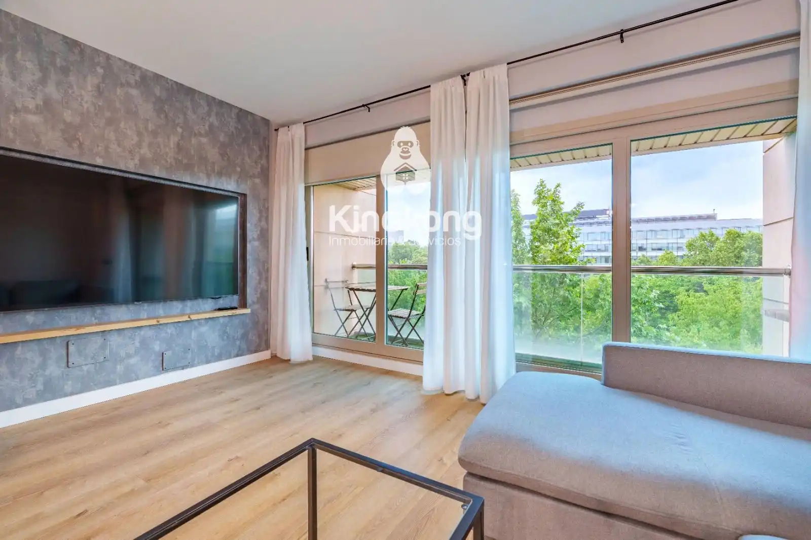 Sala d'estar de Dúplex de lloguer en  Madrid Capital amb Aire condicionat, Calefacció i Terrassa