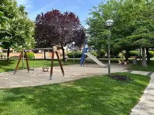 Vista exterior de Pis en venda en Pozuelo de Alarcón amb Traster, Alarma i Piscina comunitària
