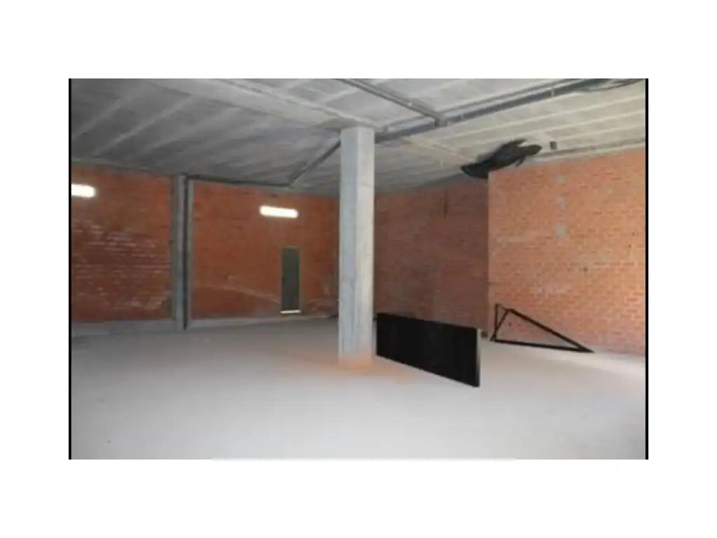 Local comercial en venda a Avenida Santiago, imagen 5
