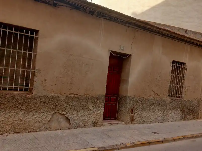 House for sale in Calle Francisco J Follana 67, imagen 2