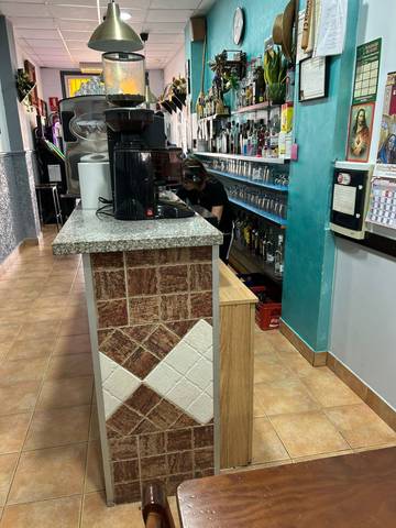 Local comercial en Venta en Riola