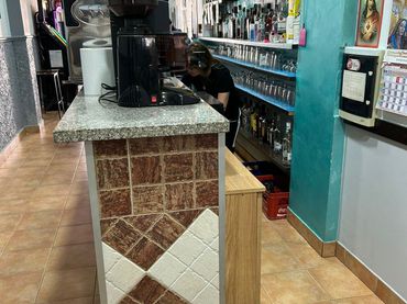 Local comercial en venda a Riola
