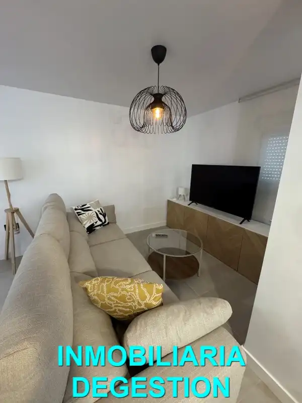 Sala de estar de Piso de alquiler en Linares con Aire acondicionado, Calefacción y Amueblado