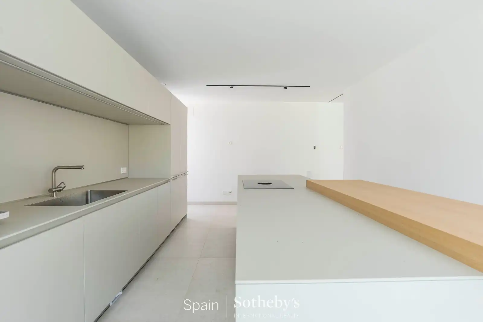 Kitchen of Houses for rent in Madrid  with Air Conditioner, Heating and Private garden
