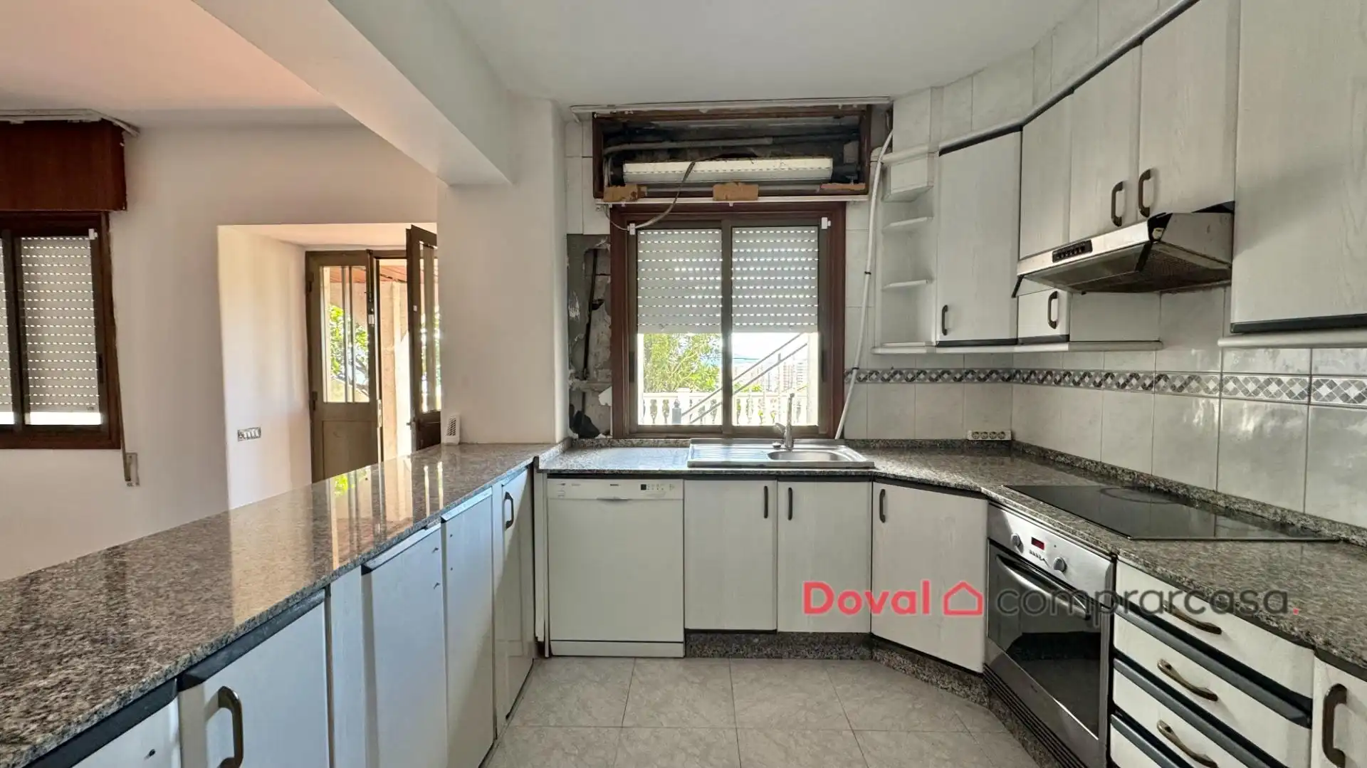 Kitchen of Houses for sale in Vigo   with Heating, Private garden and Parquet flooring
