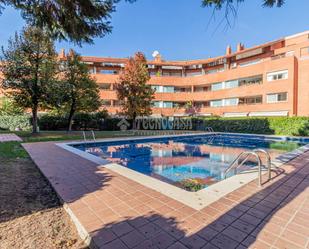 Swimming pool of Duplex for sale in Sant Cugat del Vallès  with Air Conditioner, Heating and Terrace