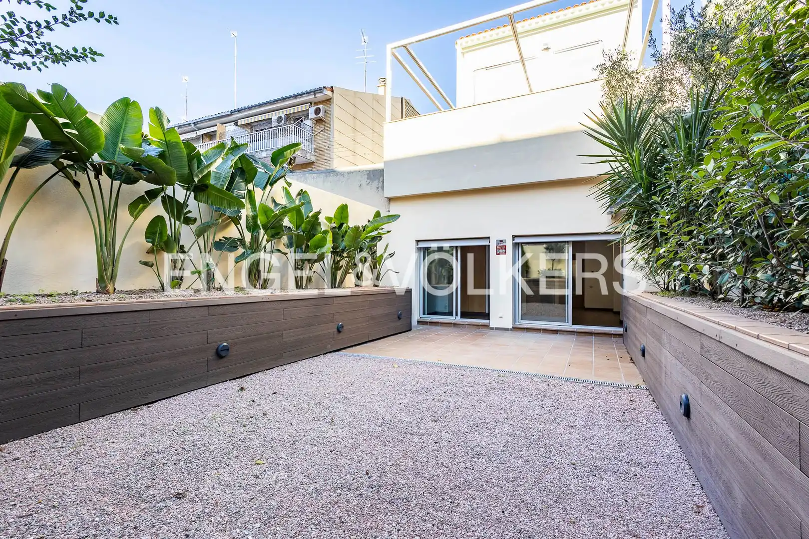 Exterior view of Apartments for sale in Sant Cugat del Vallès  with Air Conditioner, Heating and Private garden