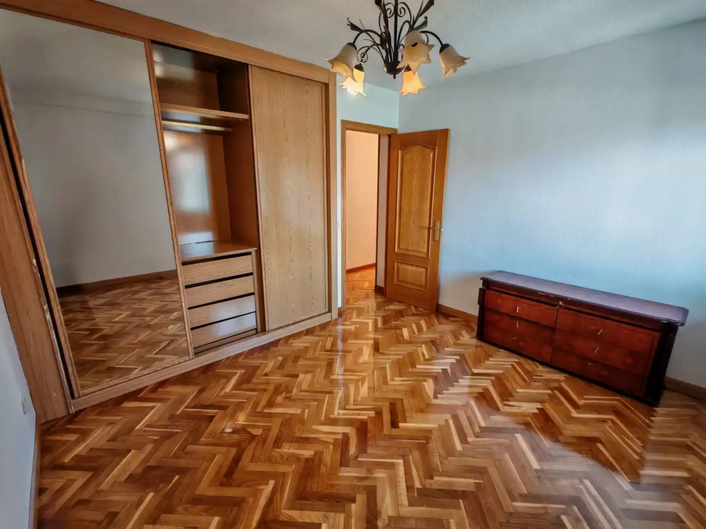 Bedroom of Flat for sale in Móstoles  with Heating, Parquet flooring and Terrace