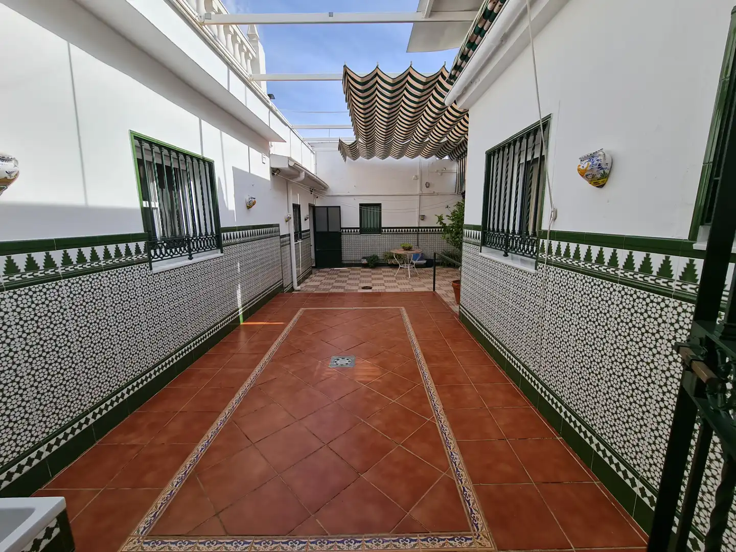 Terrace of Houses for sale in Camas  with Air Conditioner, Terrace and Storage room