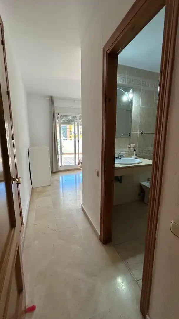 Bathroom of Flat for rent in Algeciras  with Air Conditioner, Furnished and Pets allowed