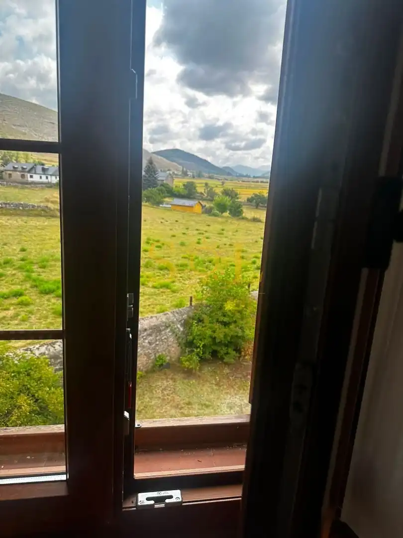 Casa o chalet en venta en Cabrillanes con Calefacción y Jardín privado