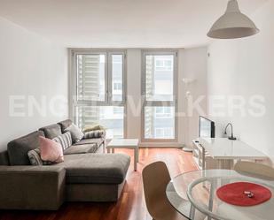 Sala d'estar de Apartament de lloguer en  Barcelona Capital amb Aire condicionat, Calefacció i Parquet